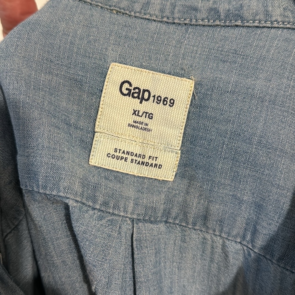 Worn once men’s denim button up shirt - Picture 4 of 5